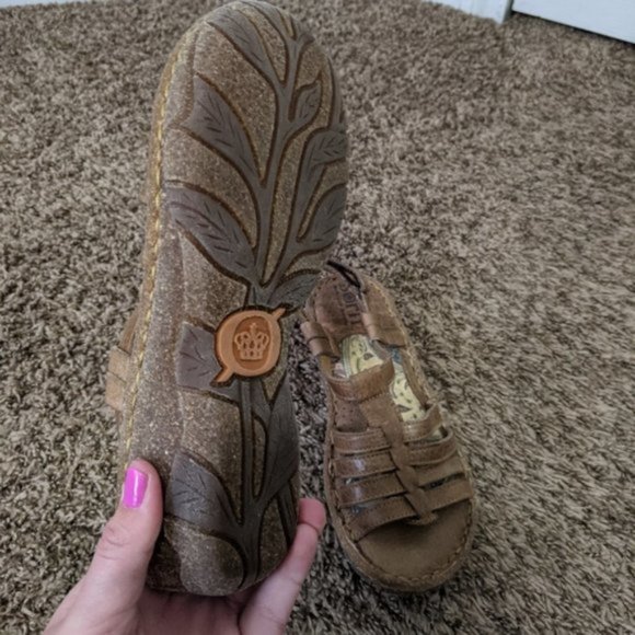 B.O.C Born brown strappy sandals - Picture 7 of 9